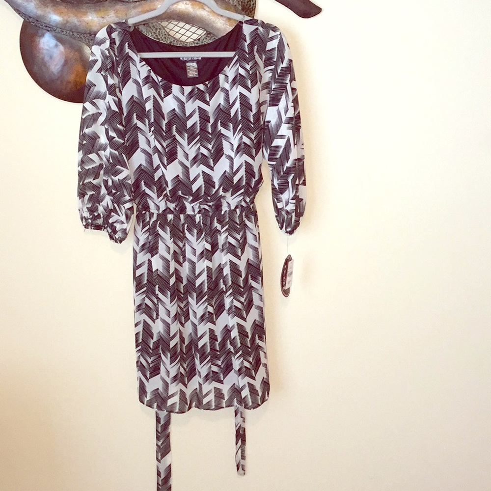Mini Dress (Junior’s)